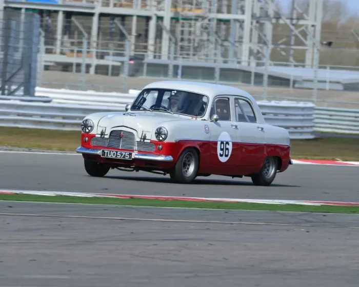 Framed Print : CJ3 2076 Simon Watts, Roberto Giordanelli, Ford Zephyr Zodiac Mk1 Framed Print : CJ3 2076 Simon Watts, Roberto Giordanelli, Ford Zephyr Zodiac Mk1