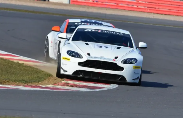 Framed Print : CJ3 2759 Calum Lockie, Aston Martin GT4 Framed Print : CJ3 2759 Calum Lockie, Aston Martin GT4