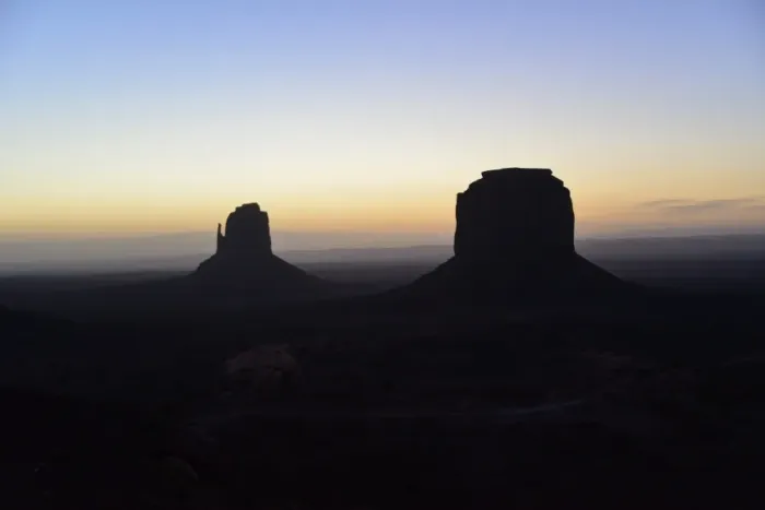 Framed Print : CJ3 3510 Monument Valley sunrise Framed Print : CJ3 3510 Monument Valley sunrise