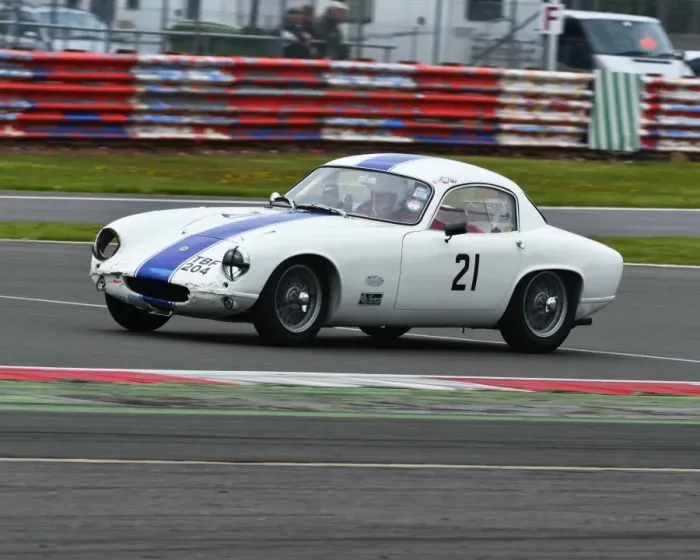 Framed Print : CJ3 6499 Ewan Bason, Adam Crowton, Lotus Elite