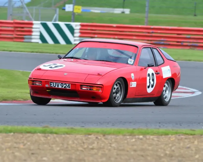 Framed Print : CJ3 6958 Ken Davies, Porsche 924 Framed Print : CJ3 6958 Ken Davies, Porsche 924