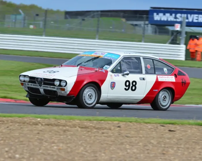 Framed Print : CJ3 6981 Bob Trotter, Alfa Romeo 2000 GTV Framed Print : CJ3 6981 Bob Trotter, Alfa Romeo 2000 GTV