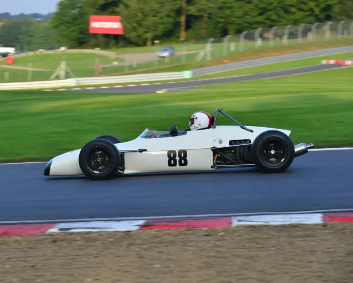 Framed Print : CJ4 9838 Michael Scott, Brabham BT28 Framed Print : CJ4 9838 Michael Scott, Brabham BT28