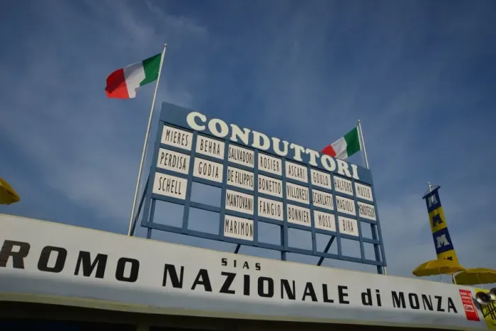 Rights Managed : CJ5 5599 Monza, pit lane Rights Managed : CJ5 5599 Monza, pit lane