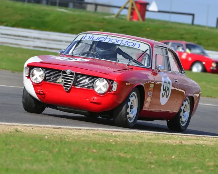 Framed Print : CJ6 7134 Steven Byrne, Jerry Bailey, Alfa Romeo Giulia Sprint Framed Print : CJ6 7134 Steven Byrne, Jerry Bailey, Alfa Romeo Giulia Sprint