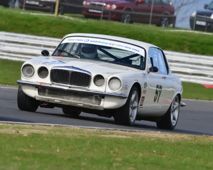 Framed Print : CJ6 7260 David Bye, Jaguar XJ6 Coupe Framed Print : CJ6 7260 David Bye, Jaguar XJ6 Coupe