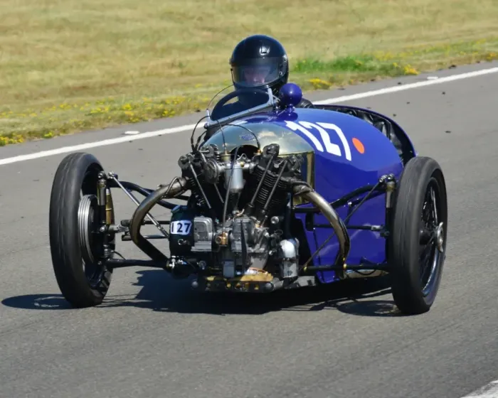 Framed Print : CJ6 8685 Mrs Sue Darbyshire, Morgan Super Aero Framed Print : CJ6 8685 Mrs Sue Darbyshire, Morgan Super Aero