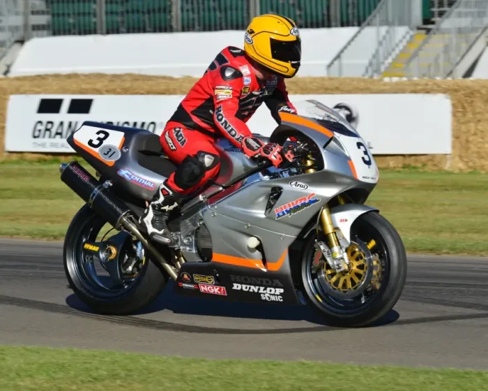 Rights Managed : CJ6 9091 Craig Mabbot, Honda RC45 Rights Managed : CJ6 9091 Craig Mabbot, Honda RC45