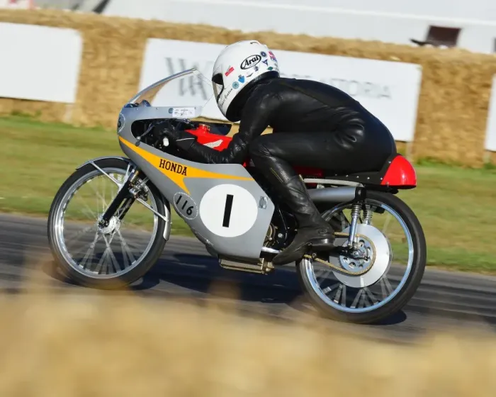 Rights Managed : CJ6 9243 Stuart Graham, Honda RC116 Rights Managed : CJ6 9243 Stuart Graham, Honda RC116