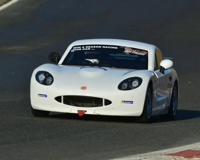 Framed Print : CJ7 6104 Joe Leek, Ginetta G40 Junior Framed Print : CJ7 6104 Joe Leek, Ginetta G40 Junior