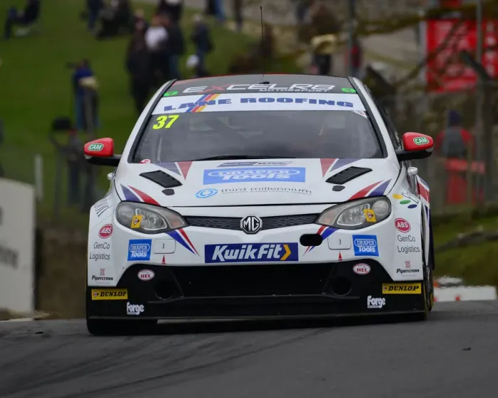 Framed Print : CJ7 7565 Rob Smith, MG6 Framed Print : CJ7 7565 Rob Smith, MG6