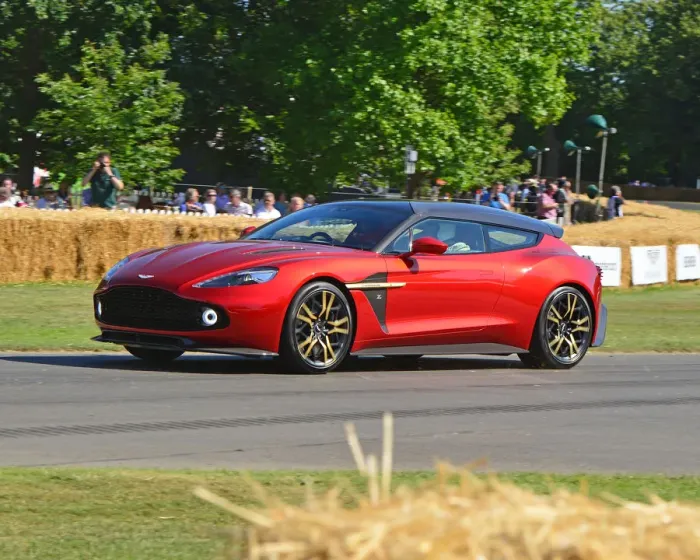 Rights Managed : CJ7 9451 Simon Dickinson, Aston Martin Vanguish Zagato Shooting Brake Rights Managed : CJ7 9451 Simon Dickinson, Aston Martin Vanguish Zagato Shooting Brake