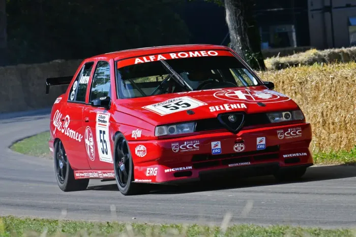 Rights Managed : CJ9 0494 Tom Andrew, Alfa Romeo 155 Rights Managed : CJ9 0494 Tom Andrew, Alfa Romeo 155