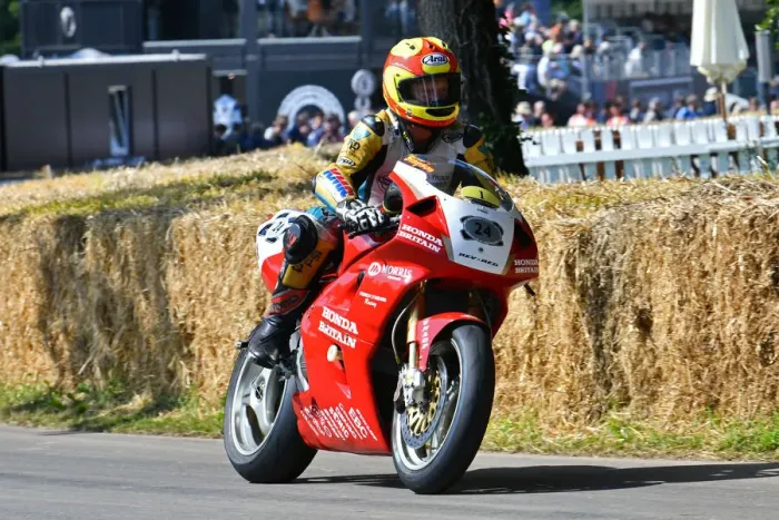 Rights Managed : CJ9 0577 Ian Simpson, Honda RC45 Rights Managed : CJ9 0577 Ian Simpson, Honda RC45