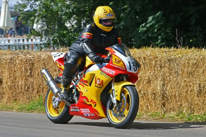 Rights Managed : CJ9 0608 Nigel Milbank, Benjamin Milbank, Yamaha Y2F R1 Rights Managed : CJ9 0608 Nigel Milbank, Benjamin Milbank, Yamaha Y2F R1