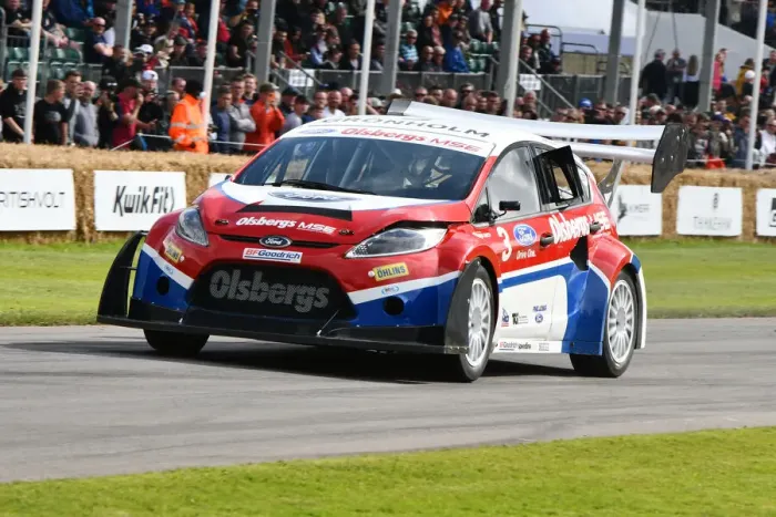 Rights Managed : CJ9 1231 Ian Gwynne, Ford Fiesta Pikes Peak