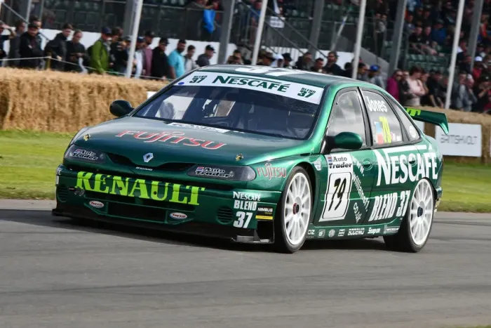Rights Managed : CJ9 1246 Mark Jones, Renault Laguna Rights Managed : CJ9 1246 Mark Jones, Renault Laguna
