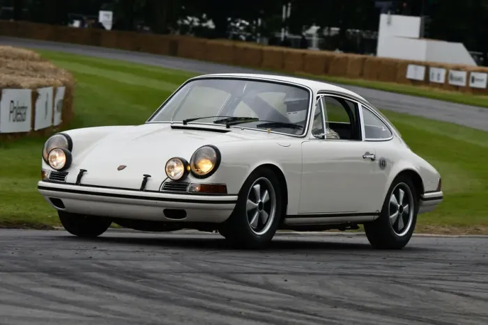 Rights Managed : CJ9 1564 Philip Basil, Porsche 911 T-R Rights Managed : CJ9 1564 Philip Basil, Porsche 911 T-R