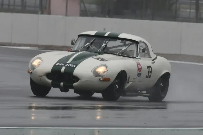 Framed Print : CJ9 3446 Ian Simmonds, Jaguar E-Type Framed Print : CJ9 3446 Ian Simmonds, Jaguar E-Type