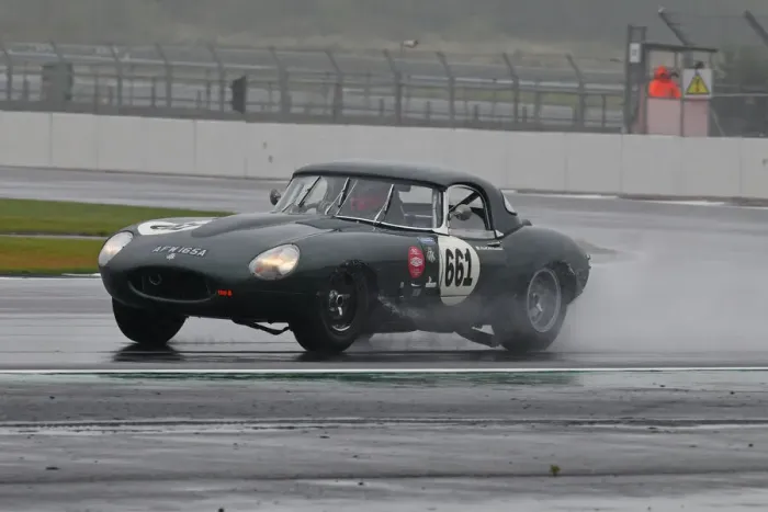 Framed Print : CJ9 3507 Niall McFadden, Sam Hancock, Jaguar E-Type Framed Print : CJ9 3507 Niall McFadden, Sam Hancock, Jaguar E-Type