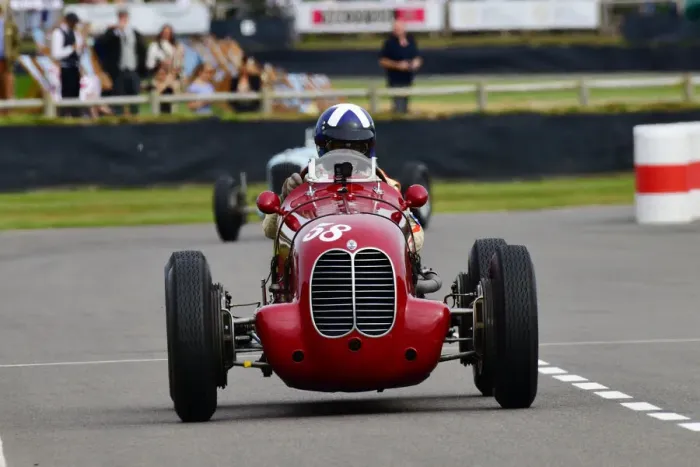Rights Managed : CJ9 7141 Ewen Sergison, Maserati 6CM