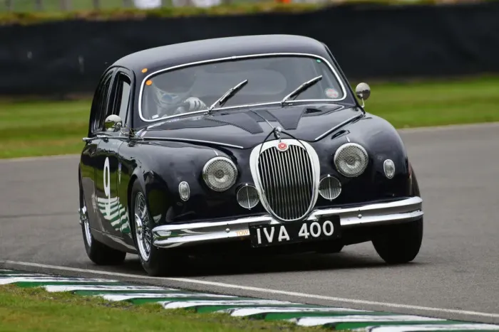 Rights Managed : CJ9 7522 John Young, Matt Neal, Jaguar Mk1 Rights Managed : CJ9 7522 John Young, Matt Neal, Jaguar Mk1