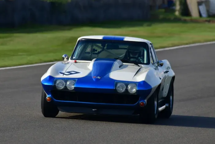 Rights Managed : CJ9 7860 Craig Davies, Steve Soper, Chevrolet Corvette Sting Ray