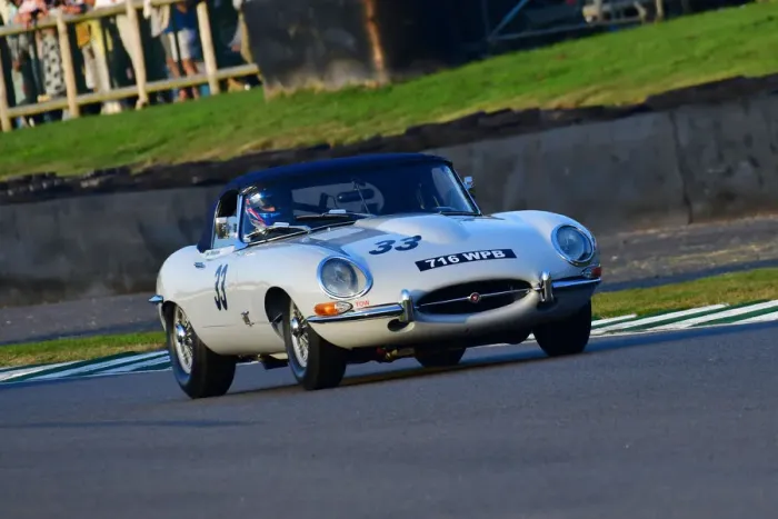 Rights Managed : CJ9 8090 Jon Minshaw, Phil Keen, Jaguar E-Type