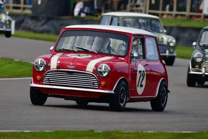 Rights Managed : CJ9 8640 Mike Jordan, Roy Alderslade, Austin Mini Cooper S