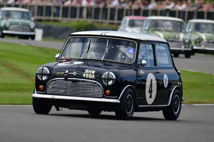 Rights Managed : CJ9 8668 Theo Hunt, Stuart Graham, Morris Mini Cooper S