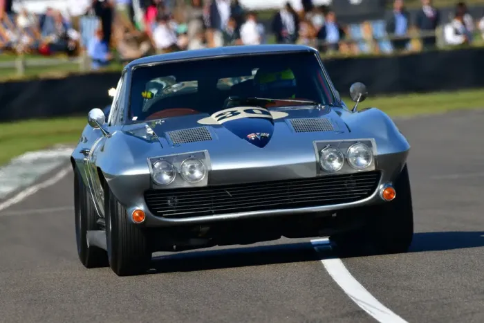 Rights Managed : CJ9 8811 Mat Jackson, Marco Attard, Chevrolet Corvette Sting Ray Rights Managed : CJ9 8811 Mat Jackson, Marco Attard, Chevrolet Corvette Sting Ray