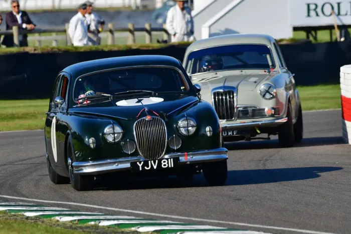 Rights Managed : CJ9 9034 Julien Draper, Simon Drabble, Jaguar Mk1 Rights Managed : CJ9 9034 Julien Draper, Simon Drabble, Jaguar Mk1