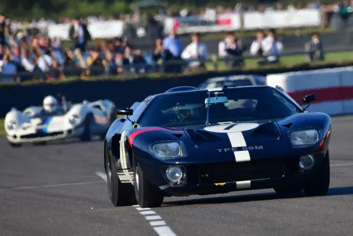 Rights Managed : CJ9 9133 Michael Birch, Ford GT40 Rights Managed : CJ9 9133 Michael Birch, Ford GT40
