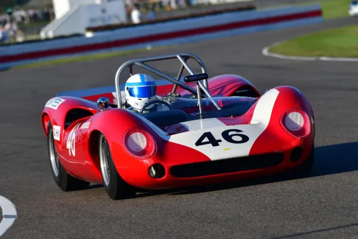 Rights Managed : CJ9 9168 Mike Whitaker, Lola-Chevrolet T70 Spyder Rights Managed : CJ9 9168 Mike Whitaker, Lola-Chevrolet T70 Spyder