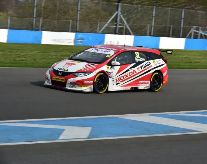 Framed Print : CM1 0402 Gordon Shedden, Flash, Honda Yuasa Racing, Honda Civic Tourer Framed Print : CM1 0402 Gordon Shedden, Flash, Honda Yuasa Racing, Honda Civic Tourer