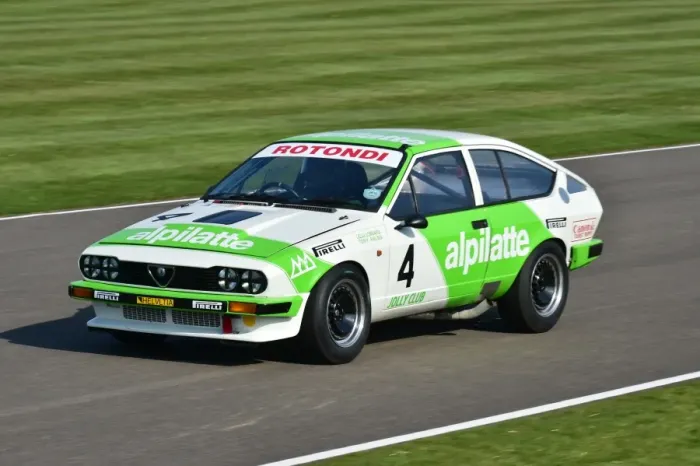 Rights Managed : CM1 0882 Chris Snowdon, Rupert Keegan, Alfa Romeo GTV6 Rights Managed : CM1 0882 Chris Snowdon, Rupert Keegan, Alfa Romeo GTV6