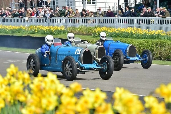 CM1 2410 A Bugatti trio
