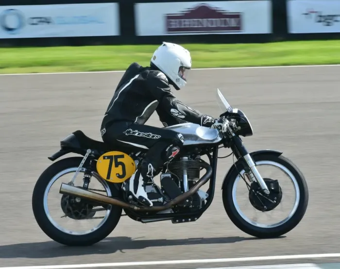 Rights Managed : CM10 4603 John Leigh Pemberton, Derek Crutchlow, Manx Norton 500 Rights Managed : CM10 4603 John Leigh Pemberton, Derek Crutchlow, Manx Norton 500