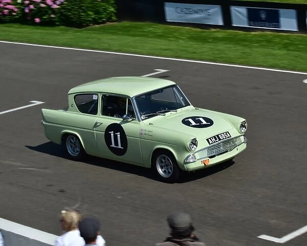 CM10 4762 Theo Paphitis, Mike Conway, Ford Anglia, 105E