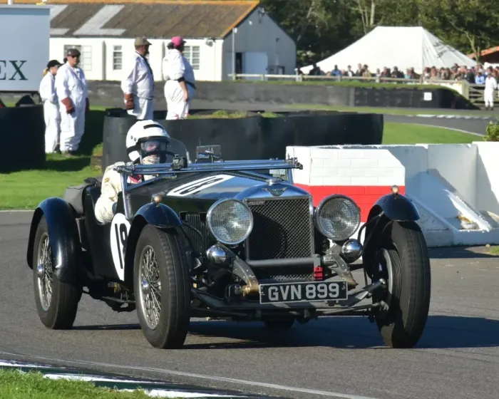 Rights Managed : CM10 6248 Bob Wood, Invictas Type, Low chassis, GVW 899 Rights Managed : CM10 6248 Bob Wood, Invictas Type, Low chassis, GVW 899