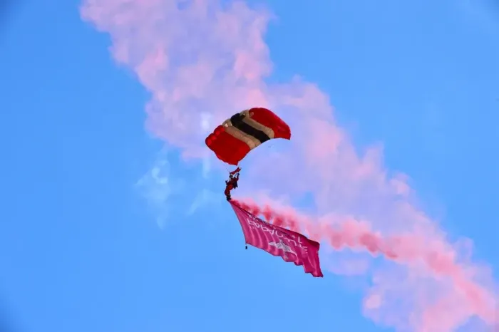 Framed Print : CM10 9728 Red Devils, Parachute display team Framed Print : CM10 9728 Red Devils, Parachute display team