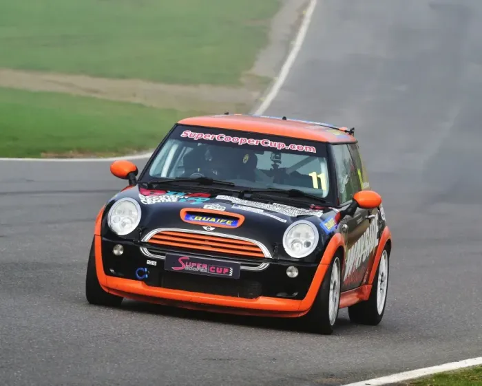 Framed Print : CM11 5924 Will Sharpe, BMW Mini Cooper S Framed Print : CM11 5924 Will Sharpe, BMW Mini Cooper S