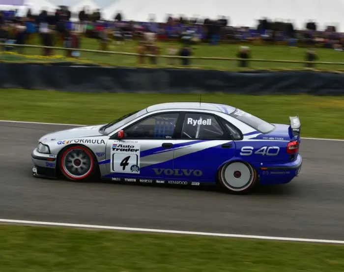 Rights Managed : CM12 2114 Jason Minshaw, Volvo S40 Rights Managed : CM12 2114 Jason Minshaw, Volvo S40