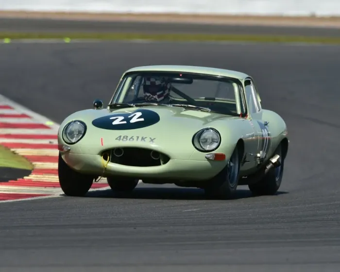 Framed Print : CM12 5109 Tom Harris, Andrew Tart, Jaguar E-Type Framed Print : CM12 5109 Tom Harris, Andrew Tart, Jaguar E-Type