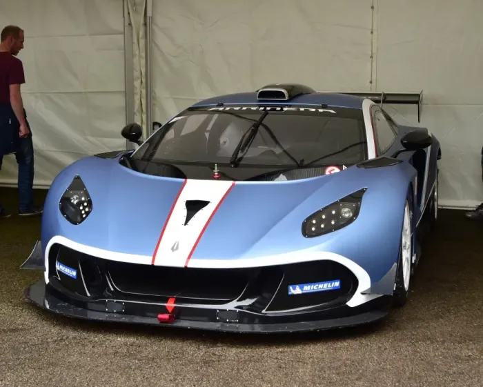 Rights Managed : CM14 2758 Arrinera Hussarya GT Rights Managed : CM14 2758 Arrinera Hussarya GT