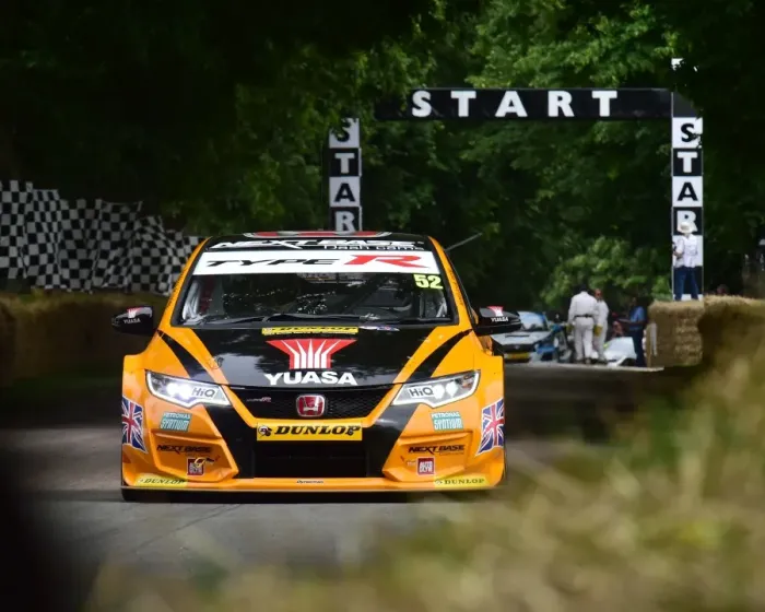 Rights Managed : CM14 5647 Matt Neal, Gordon Shedden, Honda Civic Type R Rights Managed : CM14 5647 Matt Neal, Gordon Shedden, Honda Civic Type R