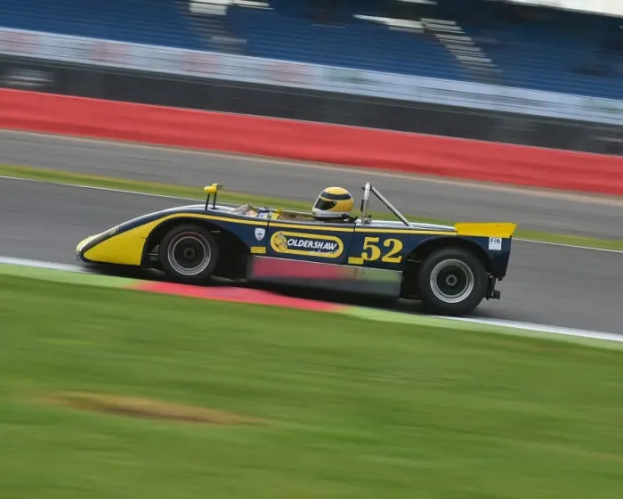 Framed Print : CM15 2948 Robert Oldershaw, Lola T212 Framed Print : CM15 2948 Robert Oldershaw, Lola T212