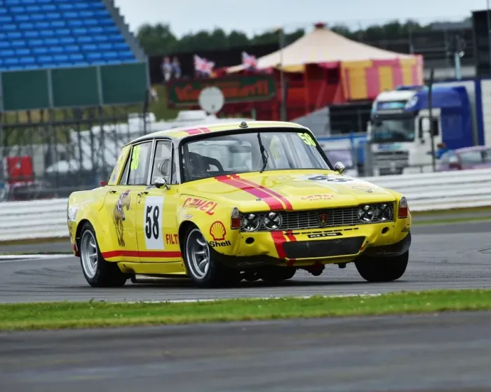 Framed Print : CM15 3822 Andrew Strachan, Rover P6