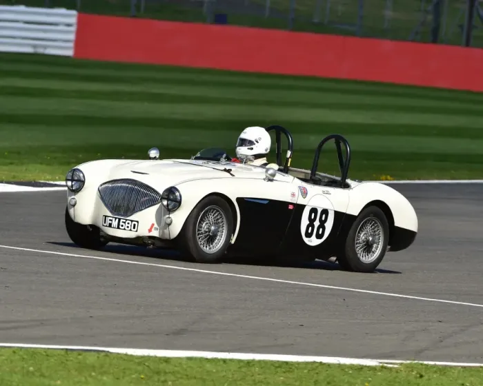 Framed Print : CM15 4909 Jeremy Holden, Austin Healey 100-4 Framed Print : CM15 4909 Jeremy Holden, Austin Healey 100-4
