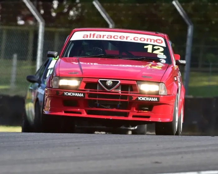 Framed Print : CM15 8410 Chris Snowdon, Alfa Romeo 75 Framed Print : CM15 8410 Chris Snowdon, Alfa Romeo 75